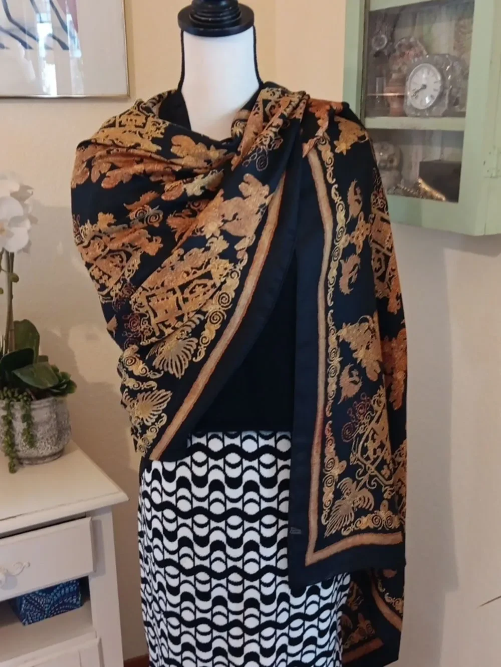 Gorgeous Gold And Black Scarf . Oversized. Renaissance. Dramatic.
